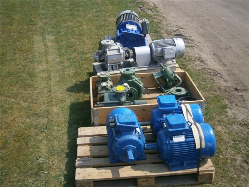Beregnungspumpe типа Sonstige Pumper-motorer-hydranter, Gebrauchtmaschine в Hejnsvig (Фотография 1)