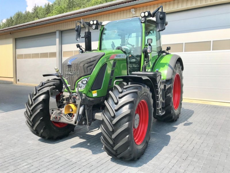 Traktor типа Fendt 718 Vario S4 Profi mit Garantie, Gebrauchtmaschine в Weigendorf (Фотография 1)