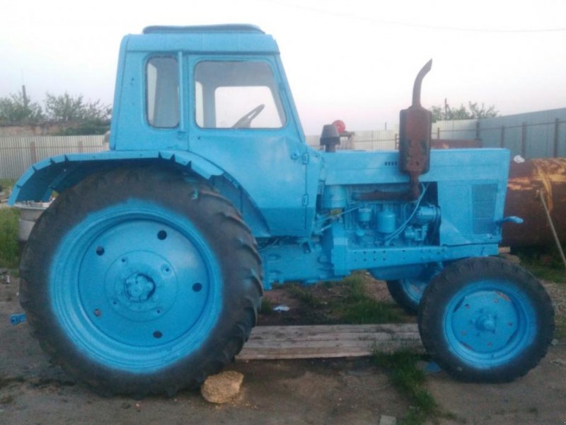 Oldtimer-Traktor типа Belarus Беларус-80, Neumaschine в Овідіополь