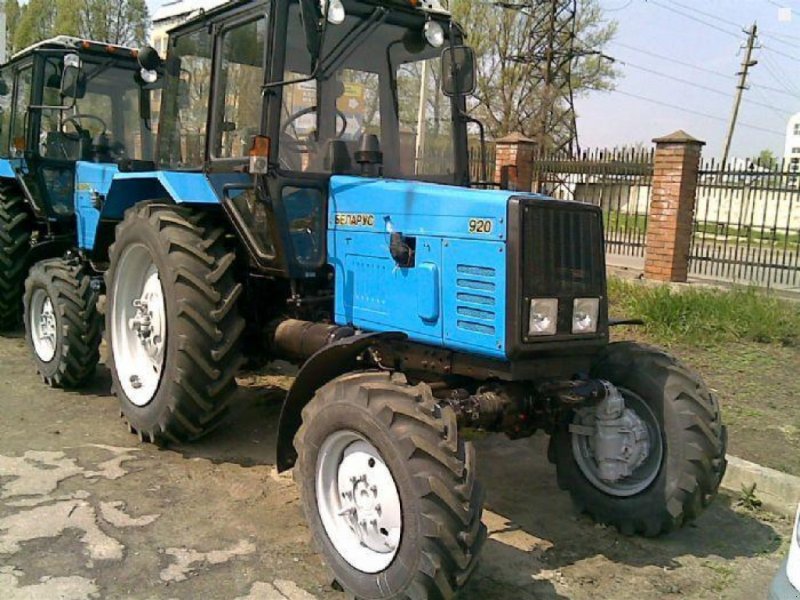 Oldtimer-Traktor типа Belarus Беларус-920, Neumaschine в Житомир (Фотография 1)