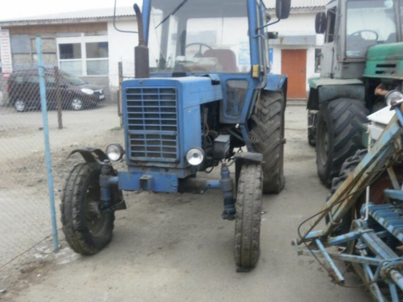Oldtimer-Traktor типа Belarus Беларус-80, Neumaschine в Біла Церква (Фотография 1)